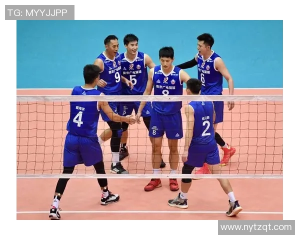 南京排球队的耐力揭秘：从训练到比赛的全景探索