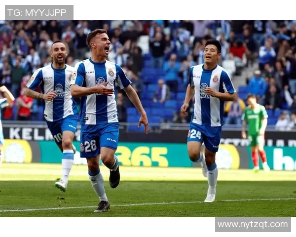 西班牙21号足球明星的辉煌历程与未来展望分析