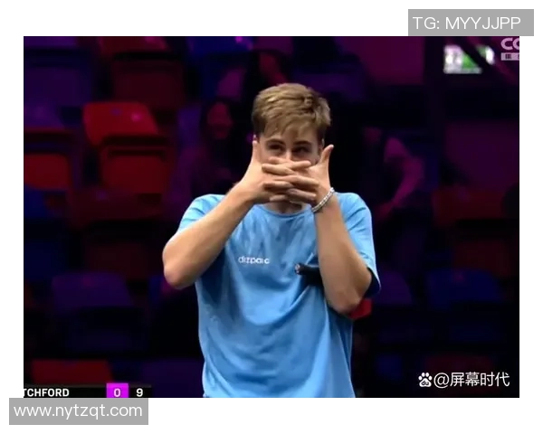 足球明星们的带球技巧模仿大赛谁能成为下一个球场传奇